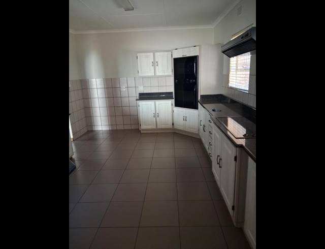 3 BEDROOM HOUSE FOR SALE IN HELDERKRUIN